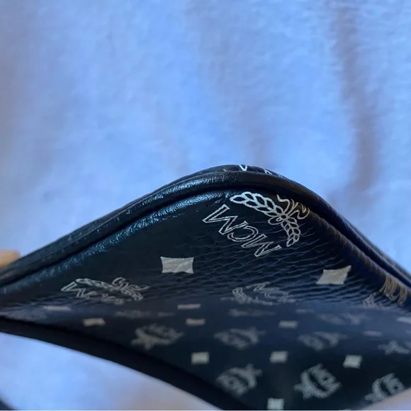 MCM Visetos Signature Logo Small Clutch Pouch Wristlet Purse Black & White - Picture 5 of 15